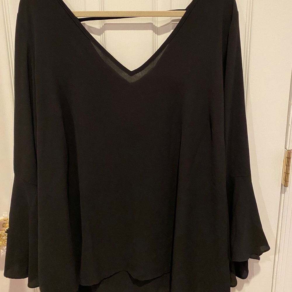 Long sleeve black shirt